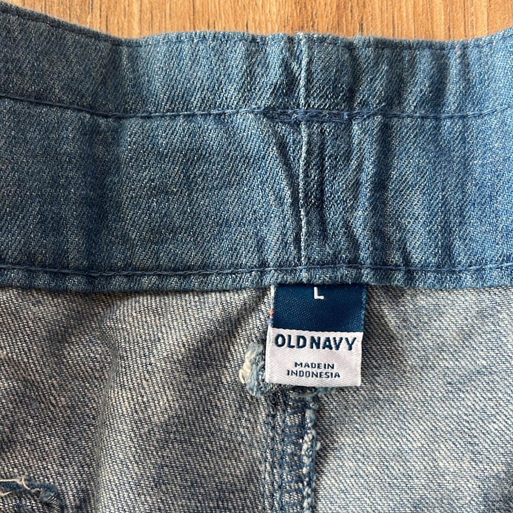 ON Shorts - Picture 3 of 4